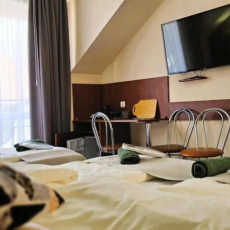 Osrodek Wypoczynkowy Omega - *